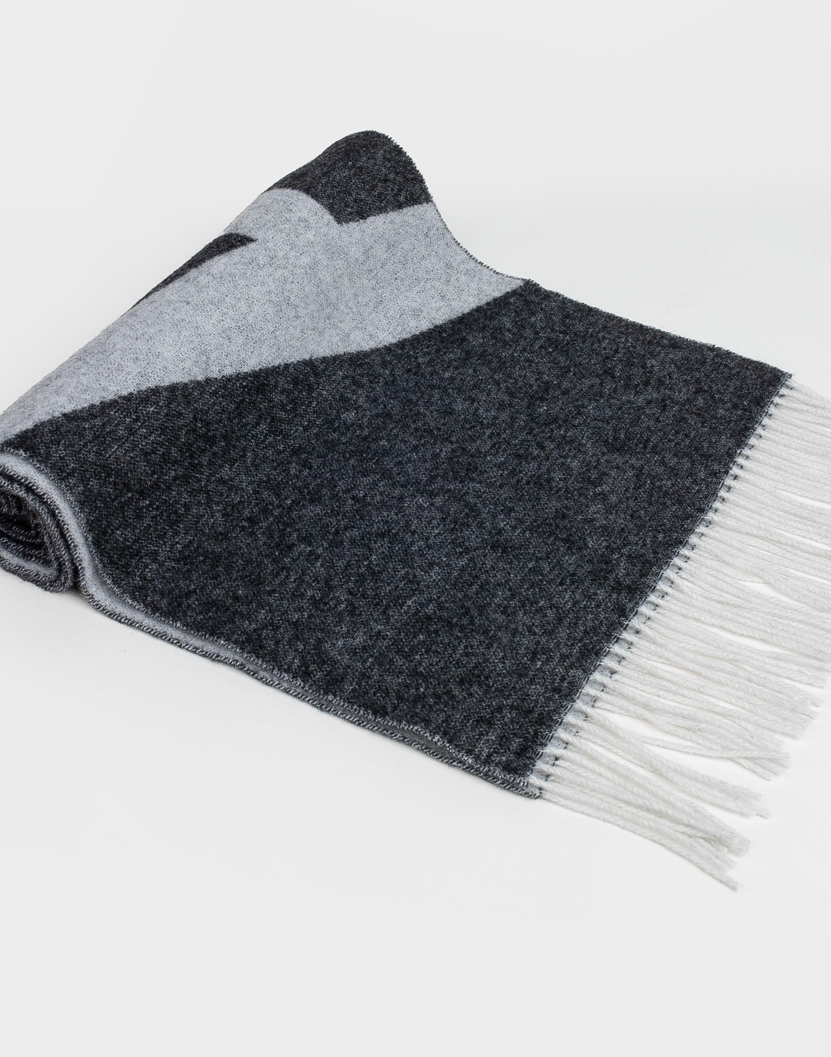Bufanda A.P.C. Big Logo - Image 4