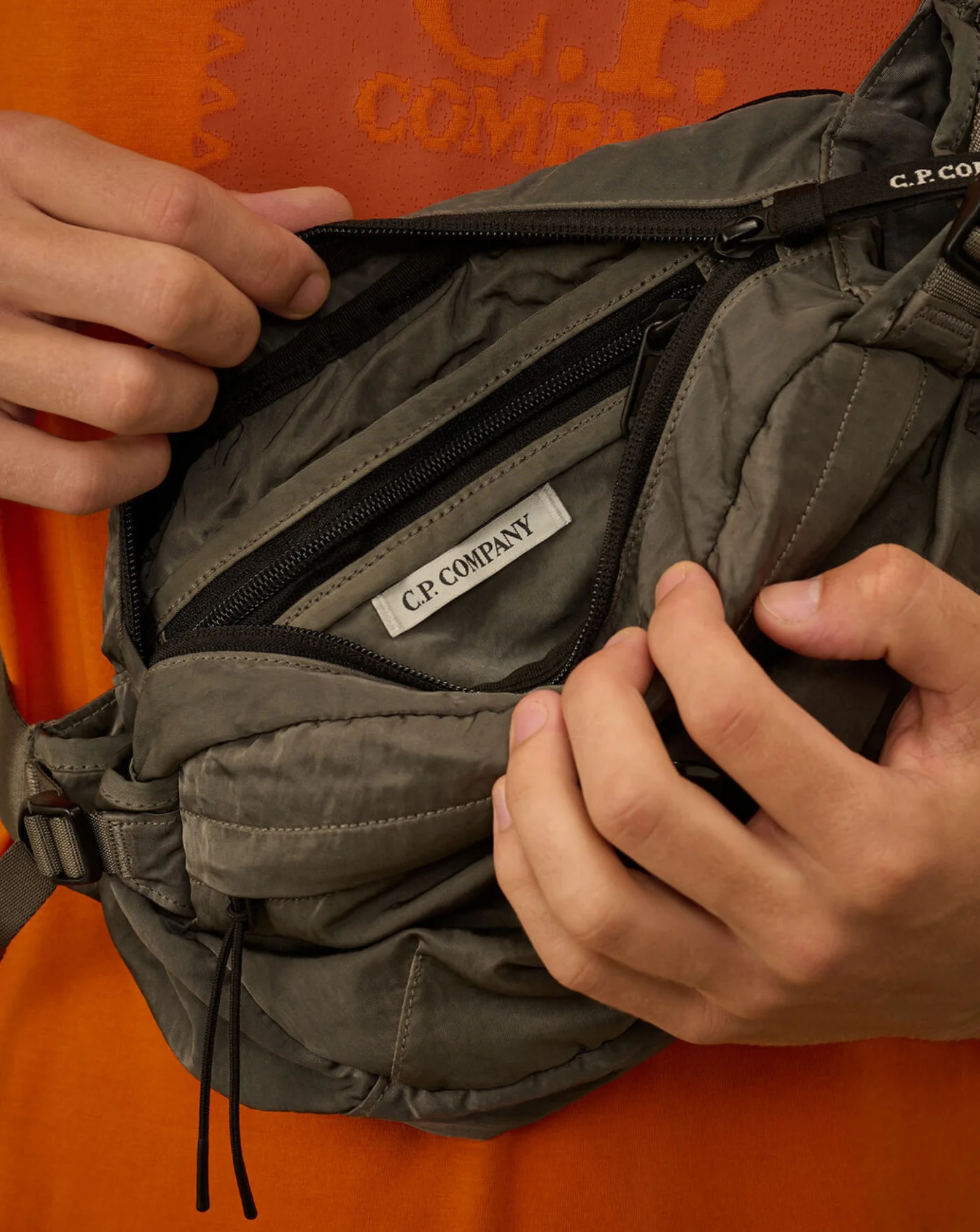 Riñonera C.P. Company Nylon B Lens Crossbody Pack - Image 4