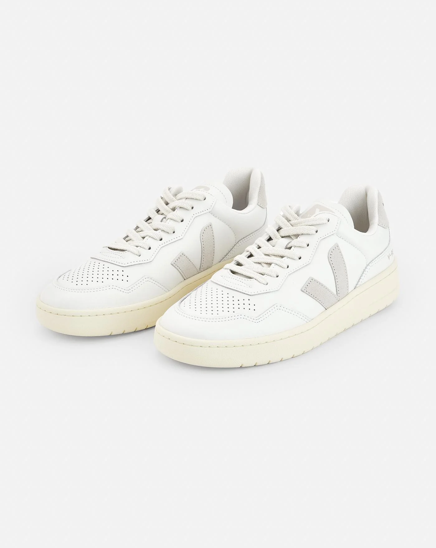 Zapatillas Veja V-90 O.T. Leather Extra White Natural - Image 4